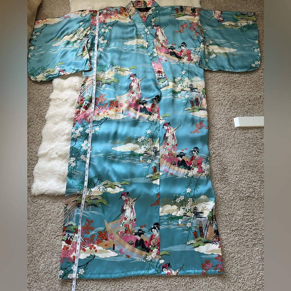 100% Silk Geisha Kimono/Robe Long Blue ,Boat And Floral Motifs-Made in Japen !đ - Picture 13 of 14